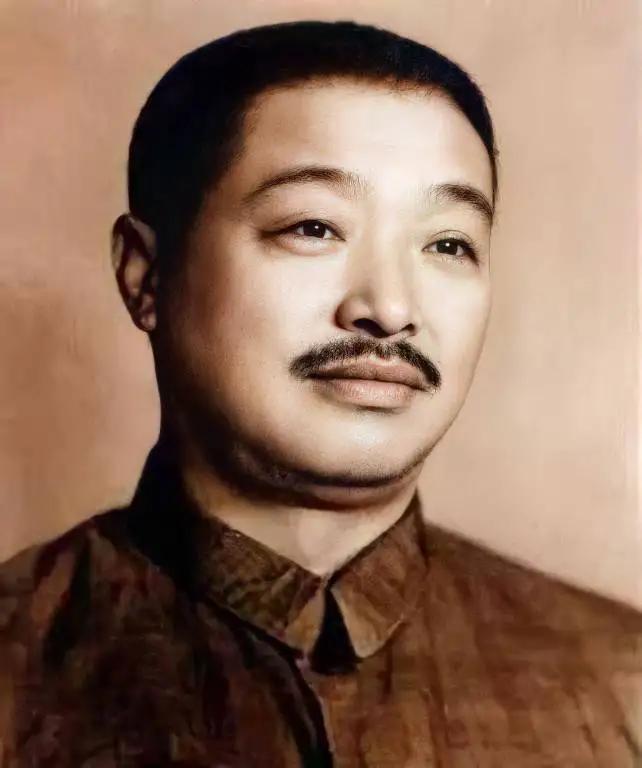 详解西南行政区*党**政军领导人在57年1月以前的工资与级别待遇