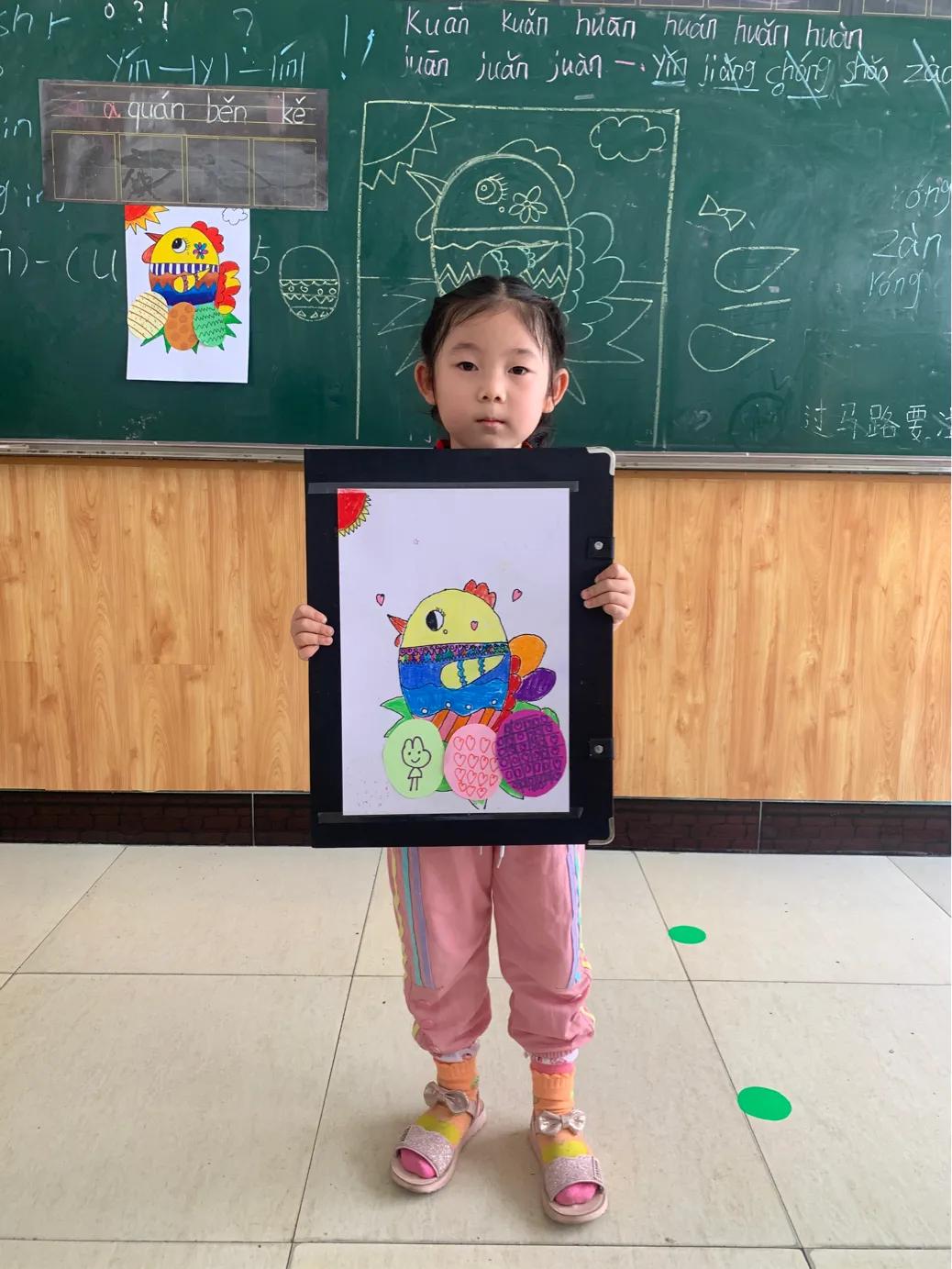 小鸡下蛋简笔画儿童画,儿童画创意母鸡