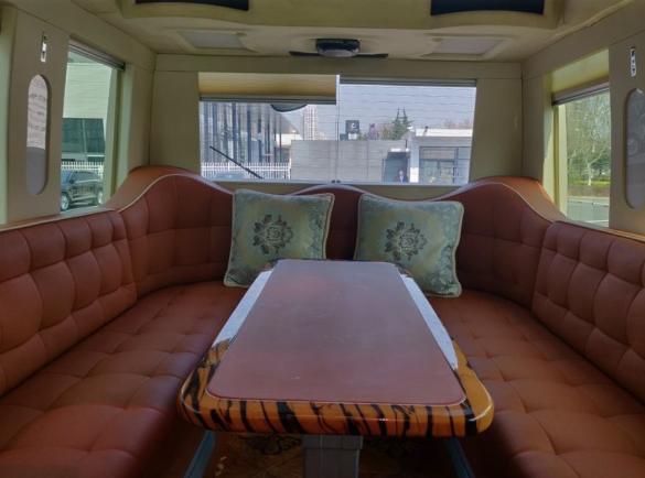 丰田考斯特7座商务房车驾驶室,丰田考斯特5.99米房车价格