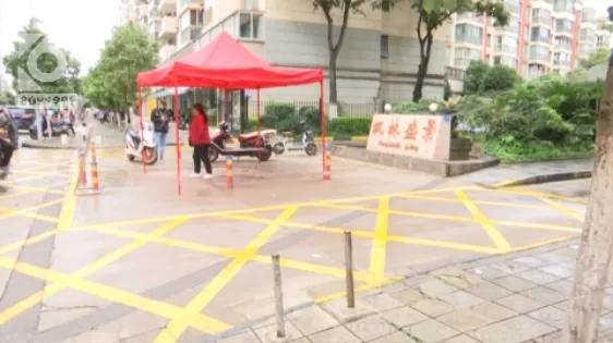 这种路边摊充话费，别信！别信！别信