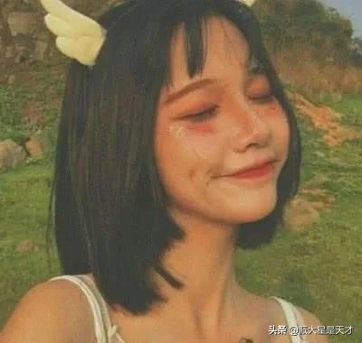 女生经常做的动作,女人经常做这几个动作年轻18岁