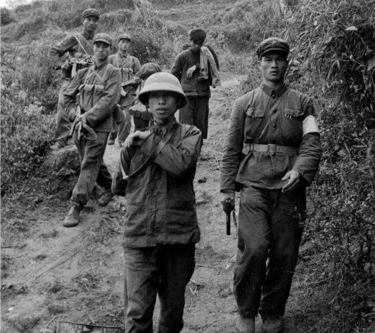 对越自卫反击战越军对付我军俘虏,对越反击战怎样对付越军