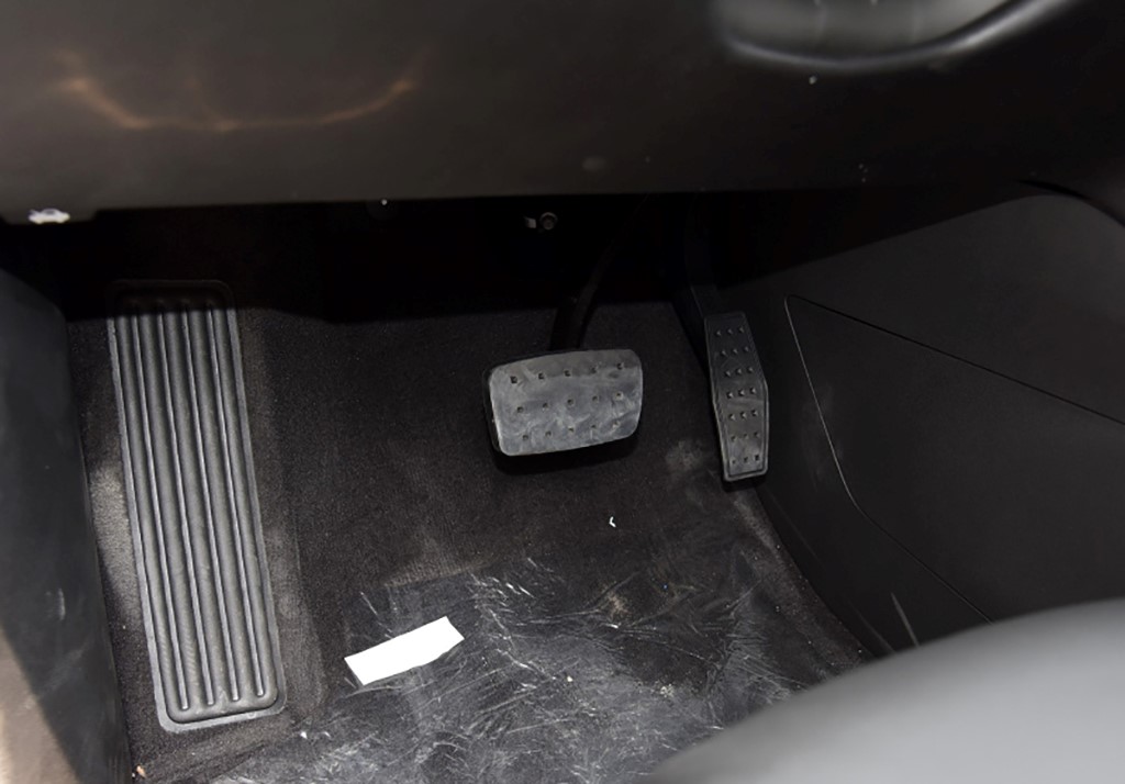 凯迪拉克大型suv车型试驾,244公里