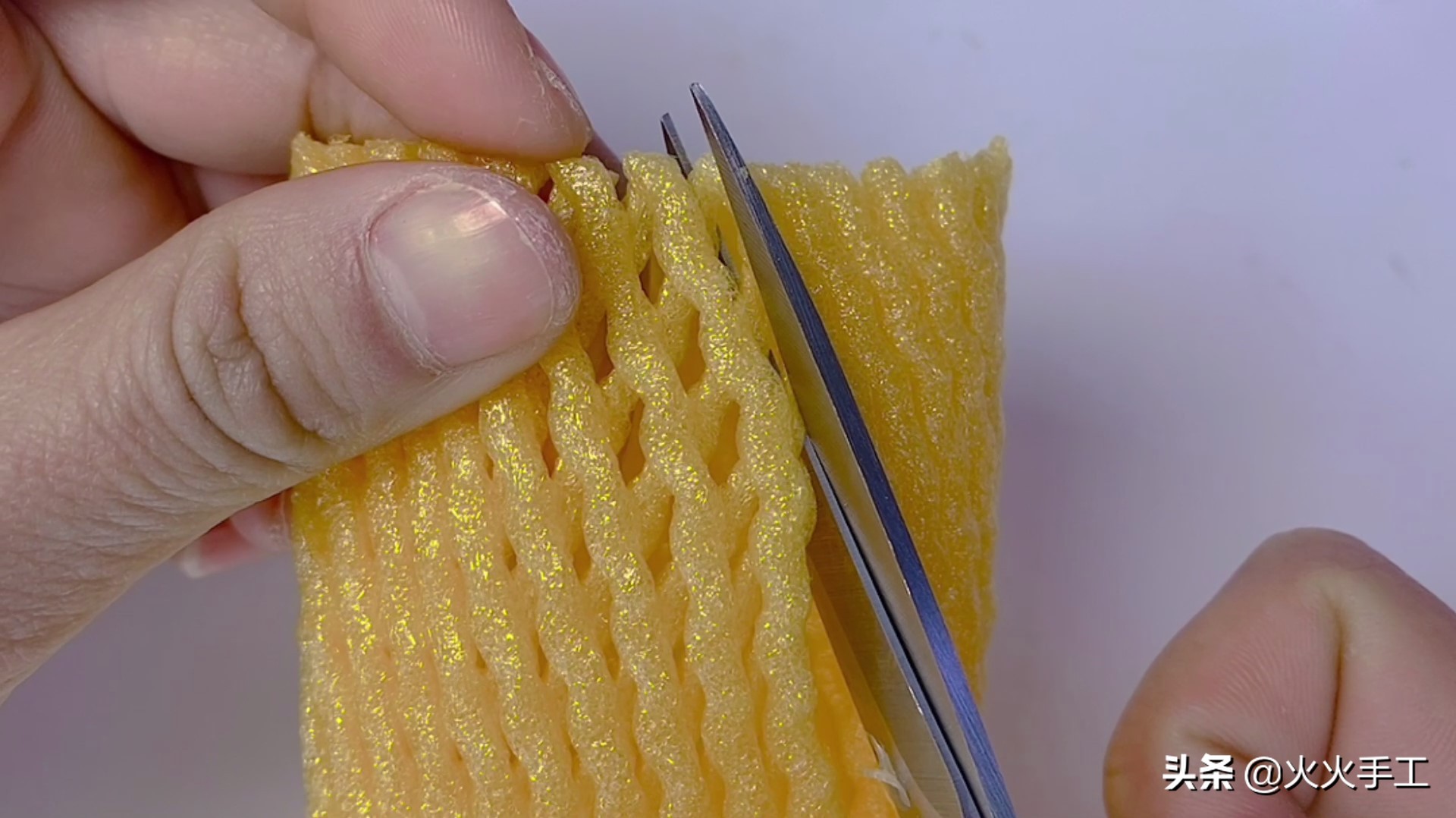 用一个水果网做的玉米简单又方便,快看这是什么