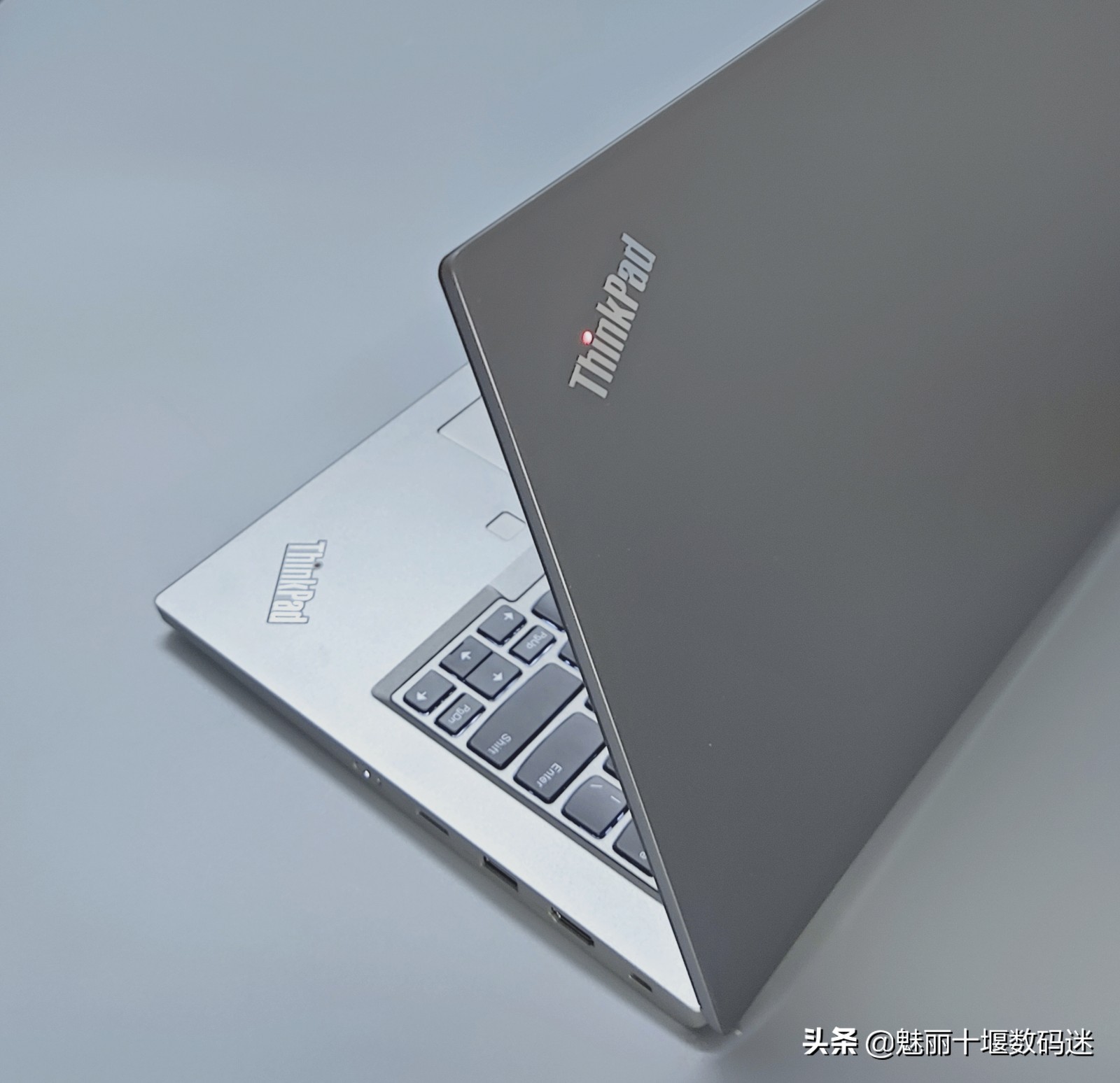 thinkpads22016款评测,升级版的thinkpad2020s2值得买么