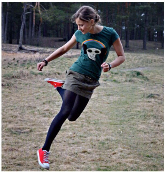 ps双色复古人物海报,ps墨水叠加风格人像海报