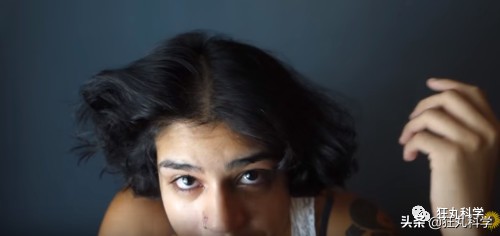 研究秃头30年后，日本老教授用复读机的方式解答脱发问题