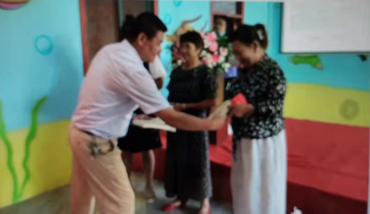 恩溢小学地址,潢川县育苗小学简介