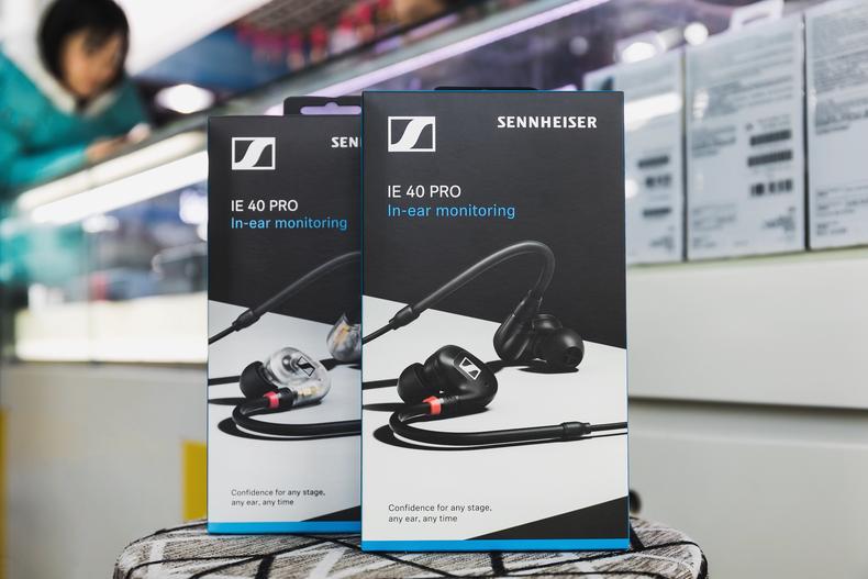 铁三角ls50is和森海塞尔ie40pro,森海塞尔ie40pro