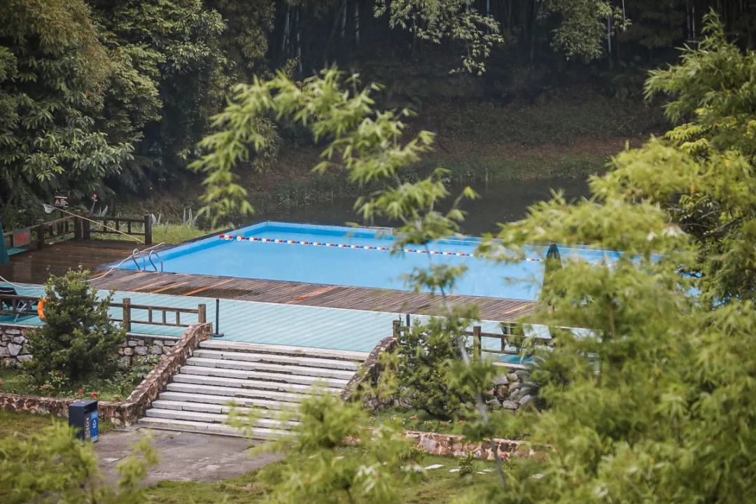 在大山深处幽静绝美的村落,深藏大山中的村落