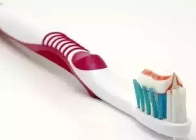 马桶按钮一大一小怎么调整,马桶水箱按键一大一小有什么区别