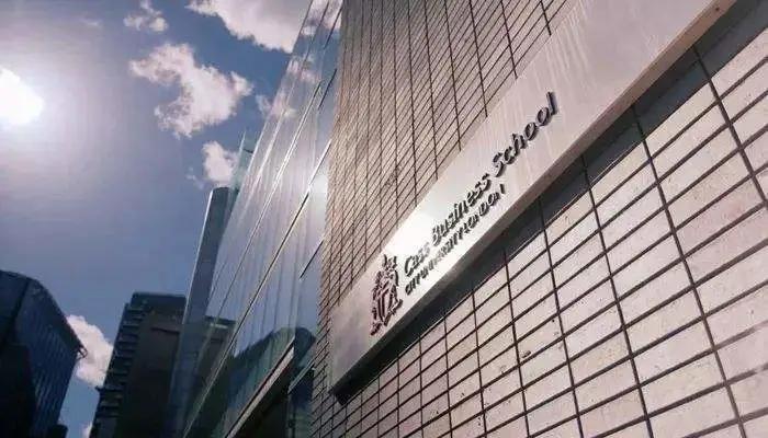 英国商学专业择校因素,英国硕士商业分析国内求职