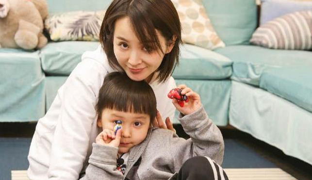 妈妈吐槽孩子天天睡觉,妈妈每天都在骂孩子学习