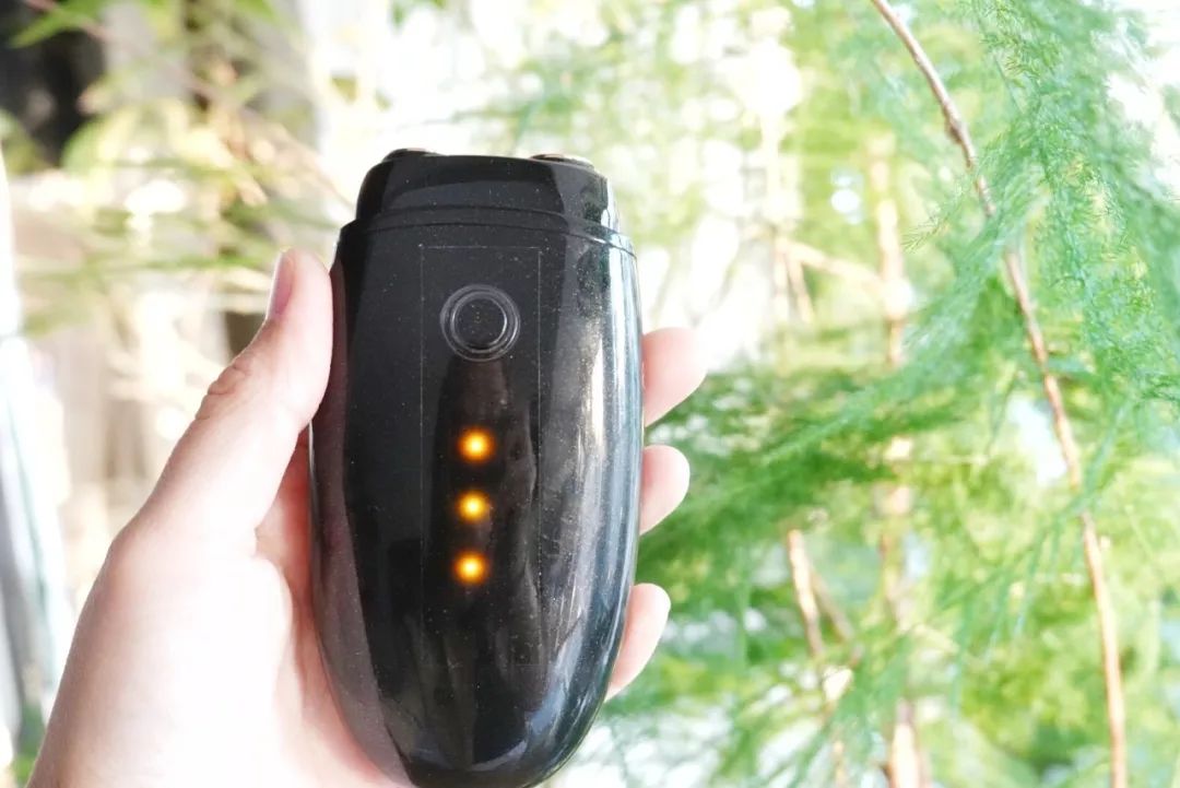 朋友圈精致生活却一地鸡毛,精致朋友圈背后的真实故事