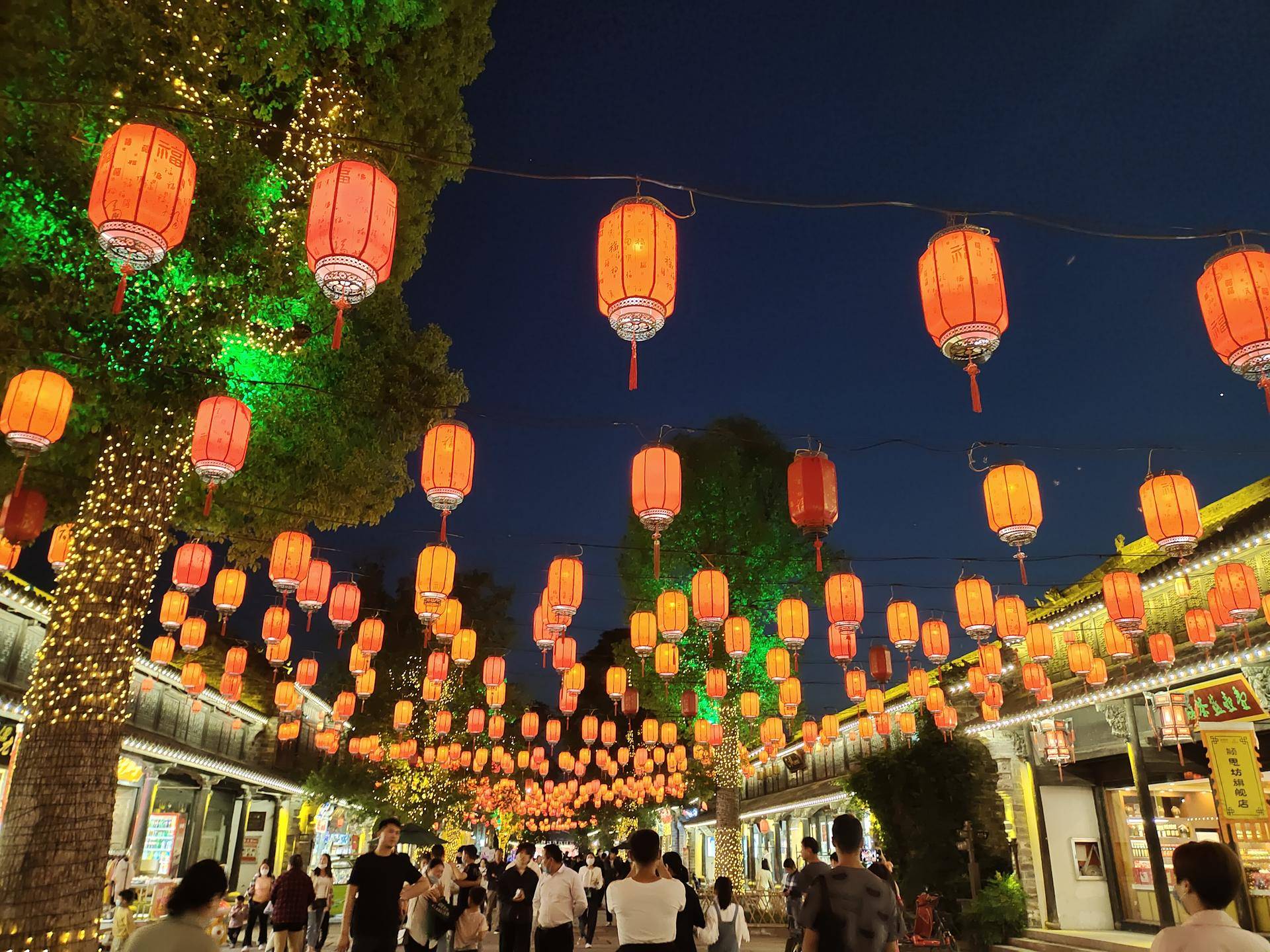 iQOONeo3是一款适合年轻人使用的手机,iQOONeo3评测