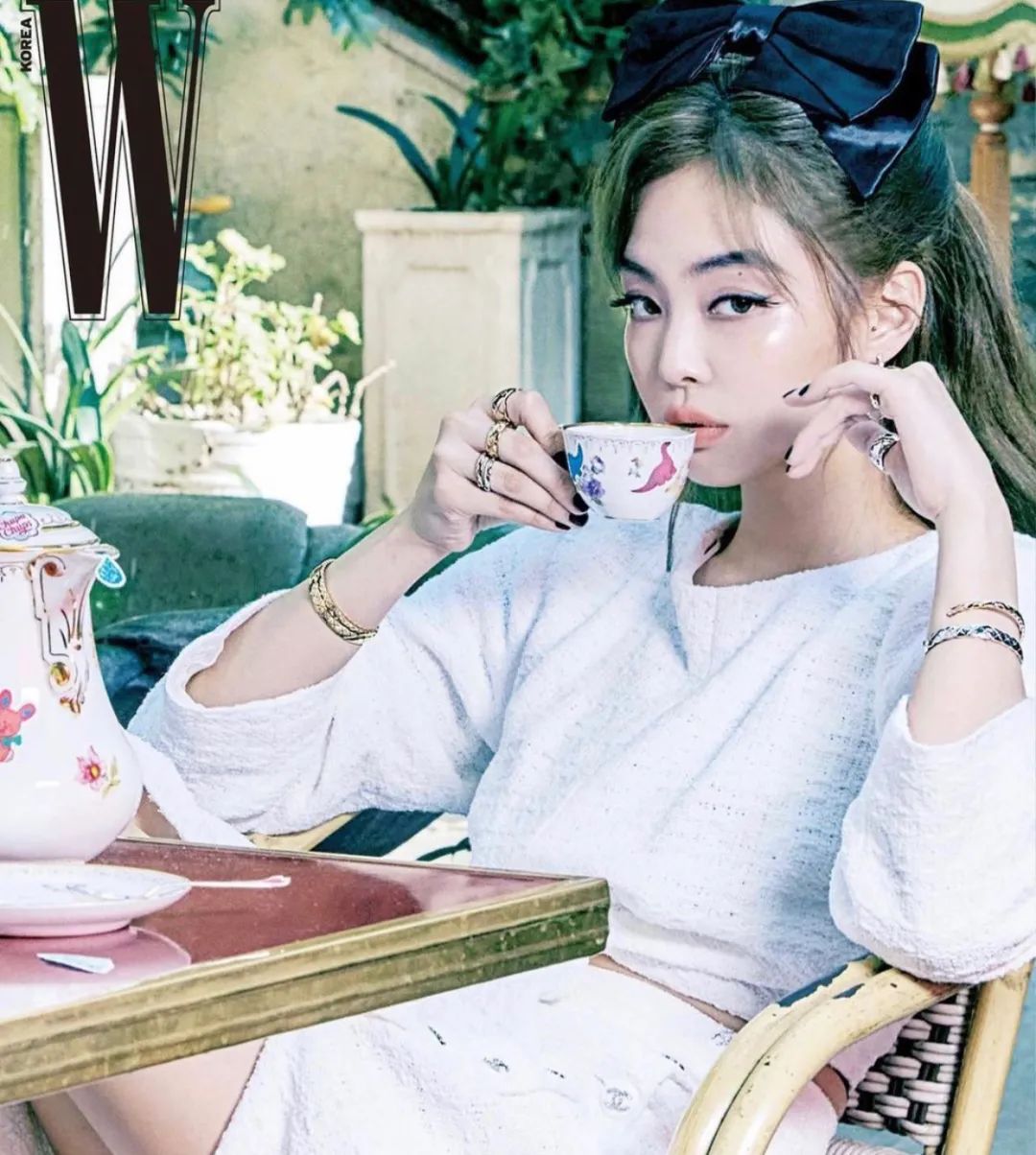 韩国女孩很会化妆,韩国东大门头饰