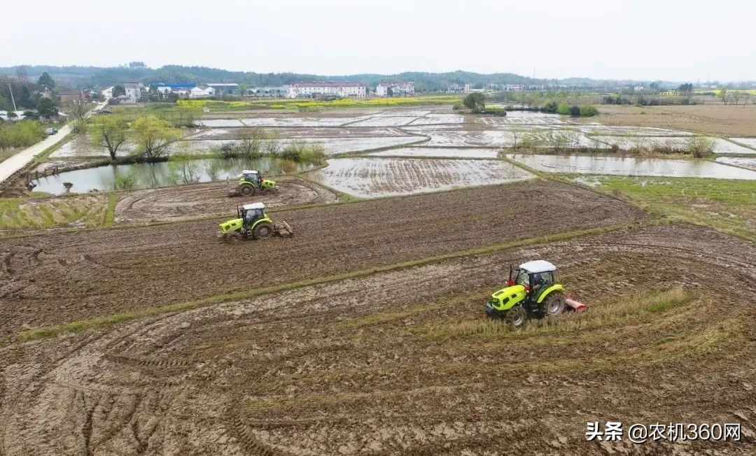 这家农机具有多火！经销商在卖他！合作社在卖他！用户在找他！