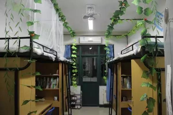 很多大学都没空调,全国没有空调的大学