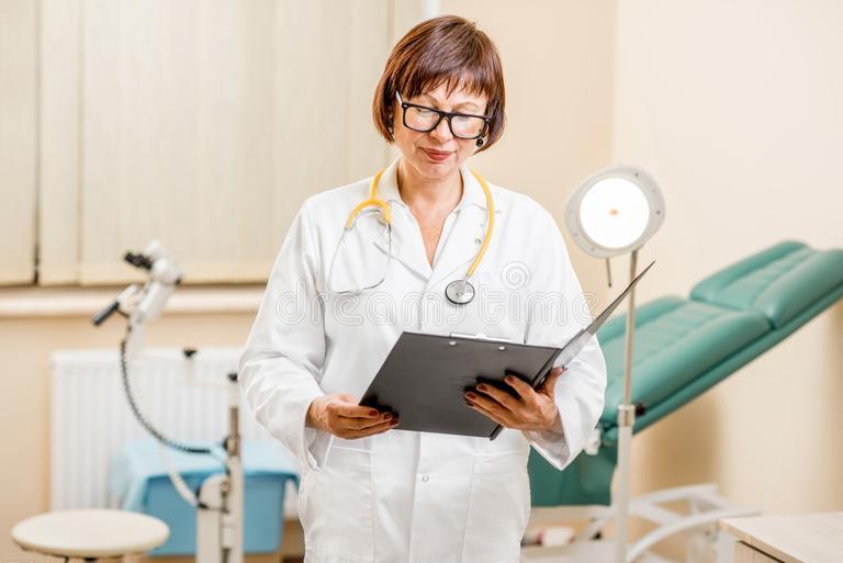 妇科炎症白带发黄怎么回事,妇科炎症白带像浆糊怎么治疗