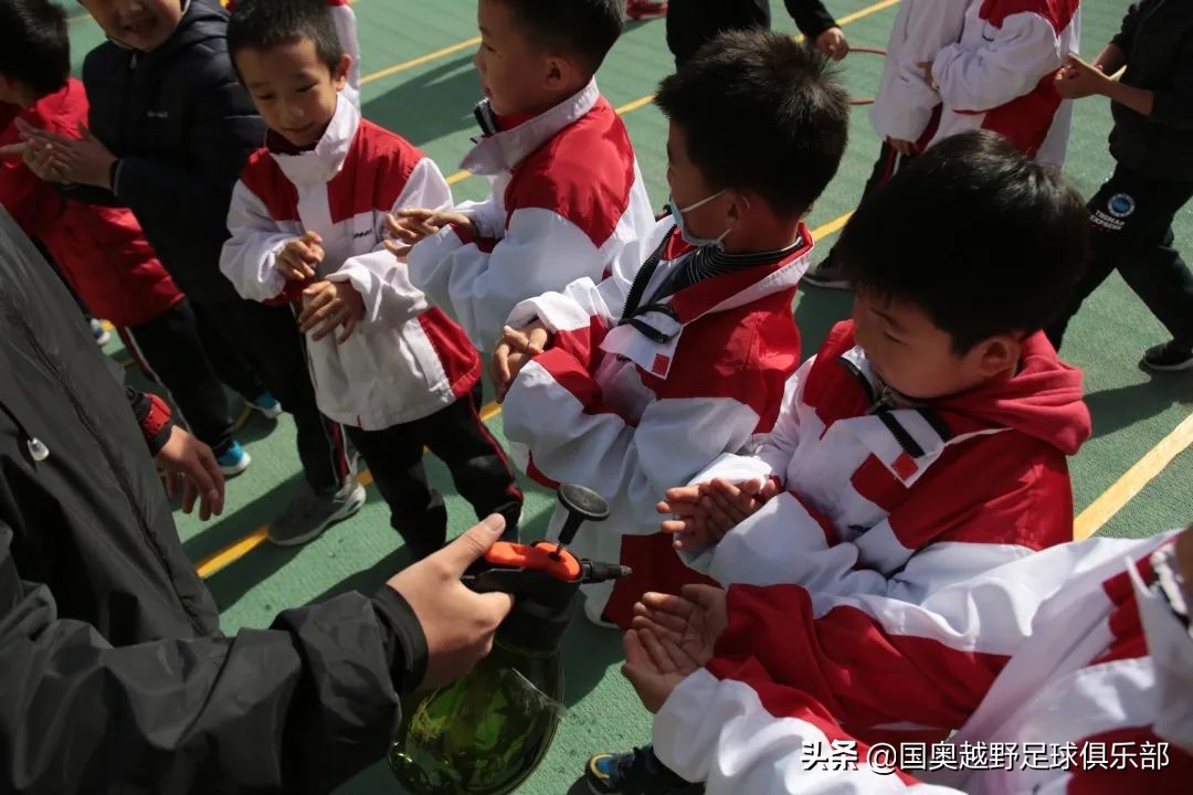 瀹ｆ鍥炴皯灏忓瓒崇悆姣旇禌,鍖椾含甯傚姝﹀洖姘戝皬瀛﹁冻鐞冨槈骞村崕