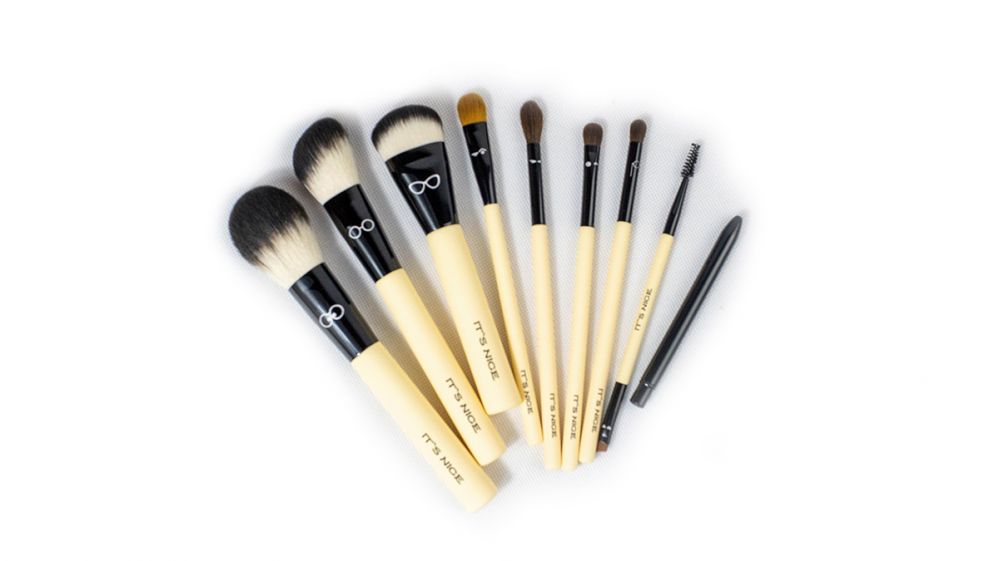 新手化妆需要使用什么样的化妆刷,化妆刷的认识与使用方法