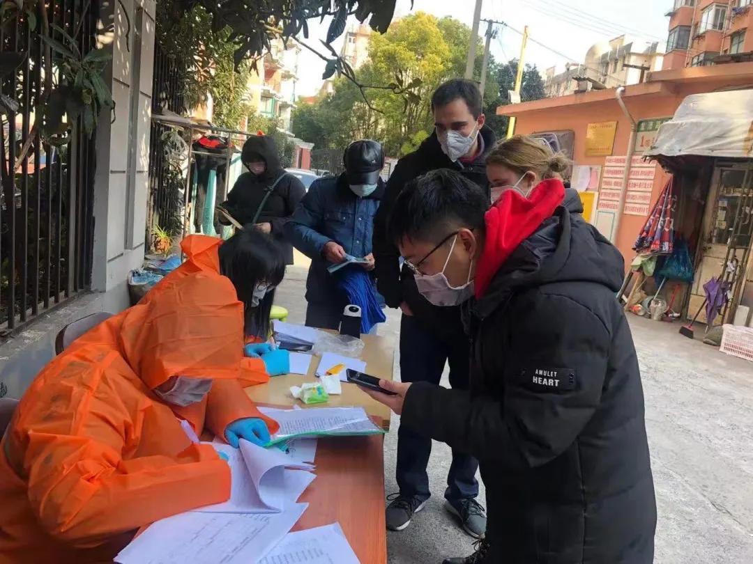 海外归来人员疫情防控,疫情国外回来的中国人