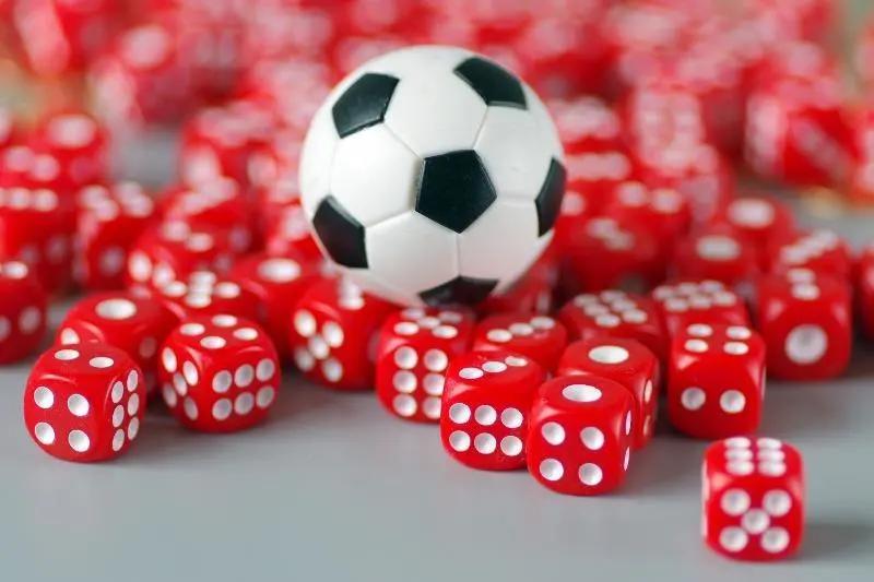 挪用公款400万工作人员获刑9年,90后挪用公款千万后自认无力偿还