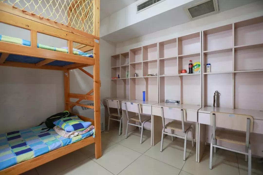 新东方暑假班被疯狂吐槽原因是,武汉新东方暑假班