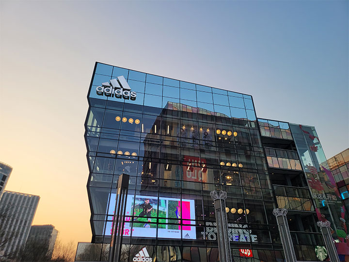 三星w21折叠屏是不是双卡双5g,三星折叠旗舰w23