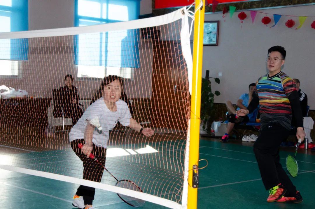 举办激扬青春筑梦警营羽毛球比赛,派出所开展羽毛球比赛简报