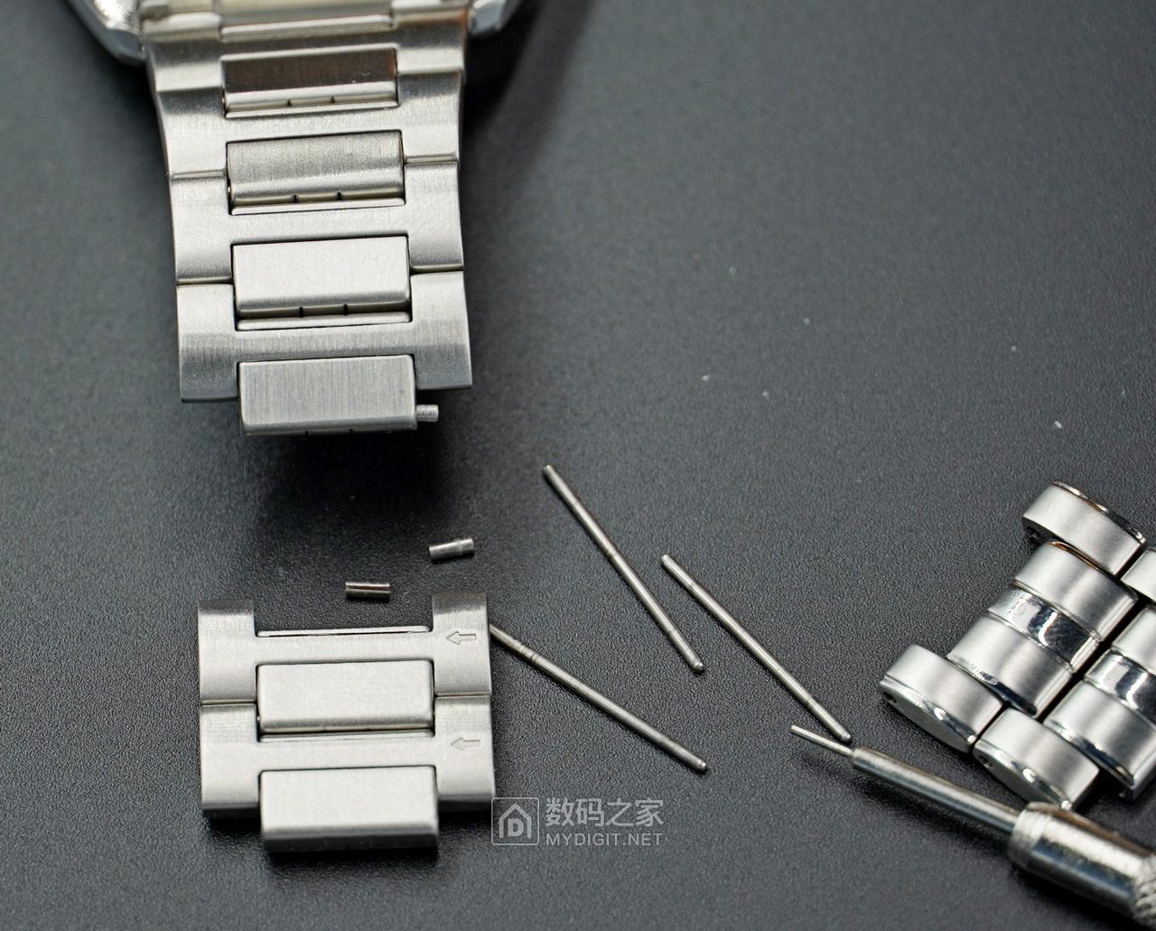 西铁城h145指针基准位置校正,西铁城光动能手表熊猫眼测评