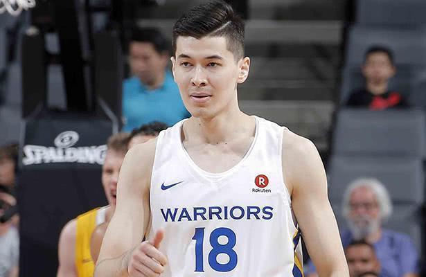 字母哥打不了国际比赛,字母哥单挑中国男篮