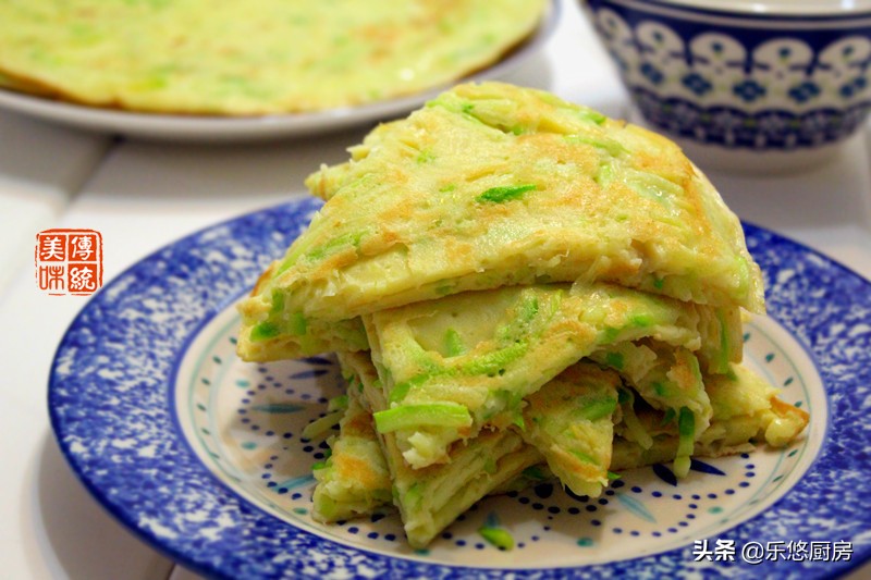 早餐饼这样做你家小孩肯定爱吃,想学家常早餐饼的做法