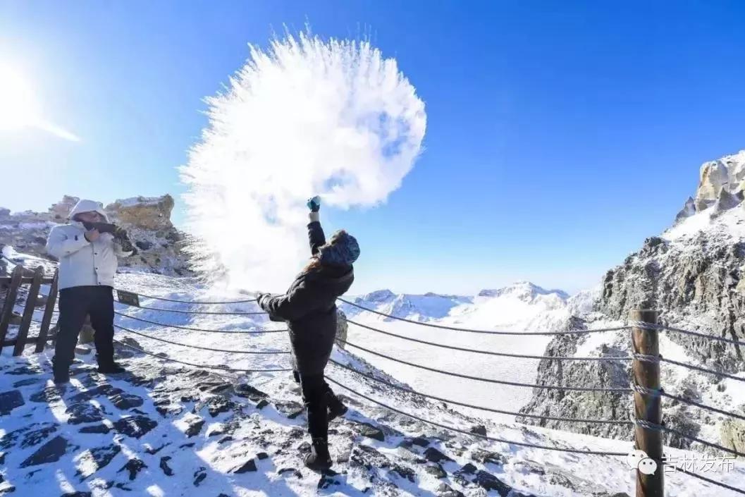 长白山冬天天池值得去吗,去长白山旅游都看什么