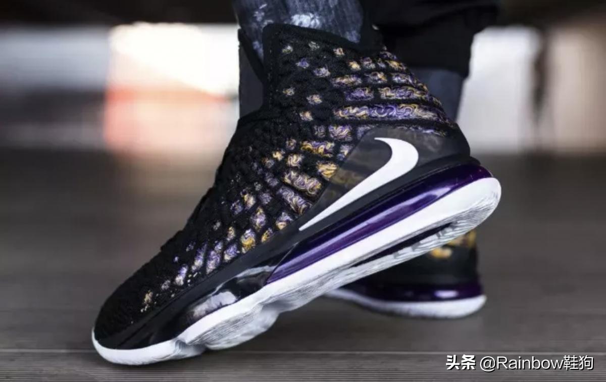 詹姆斯17-19战靴,詹姆斯17代实战测评迷彩