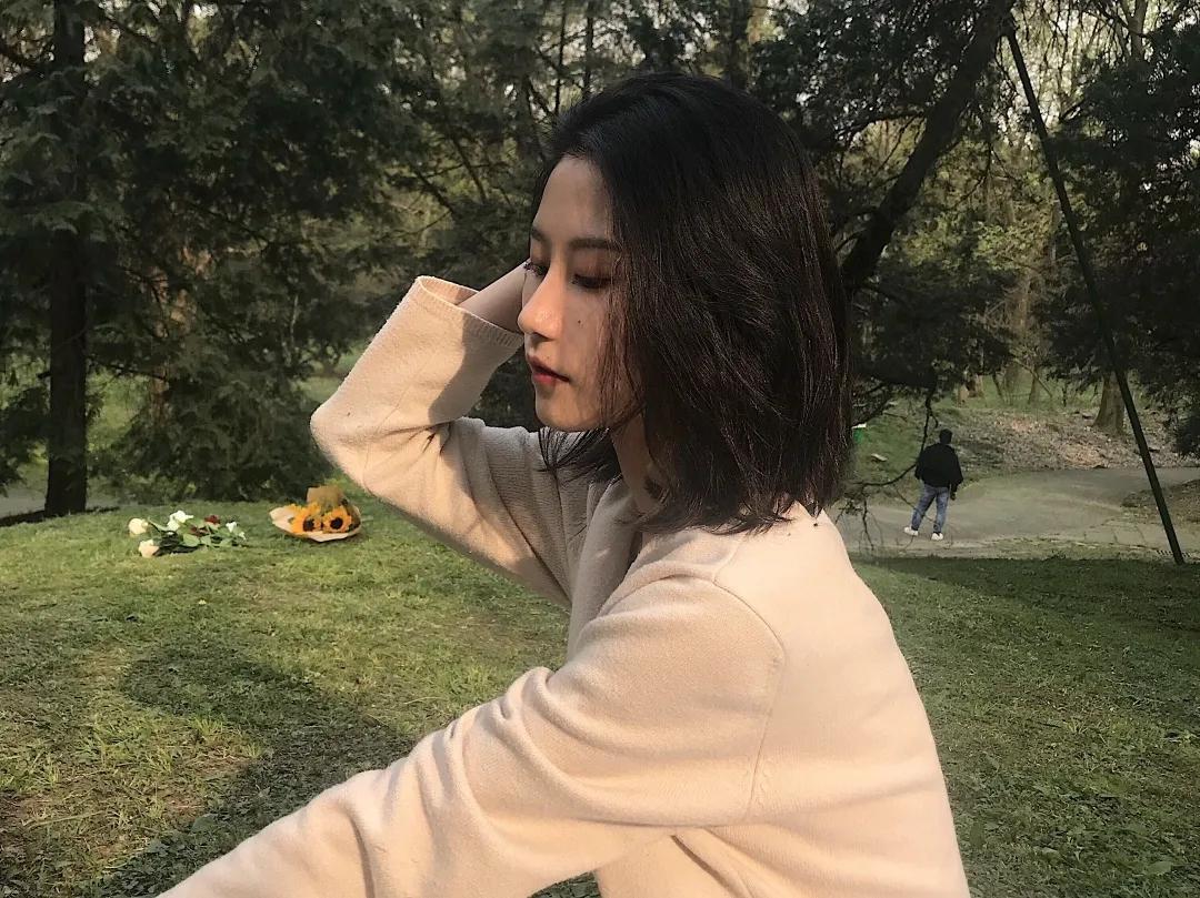 女孩子发型短发怎么剪好看,女孩子短发怎么剪