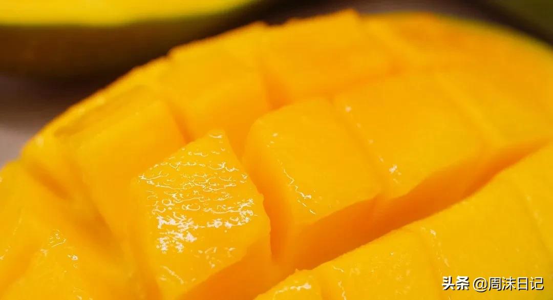 爆甜贵妃芒海南三亚,少吃点饭给榴莲留点空间