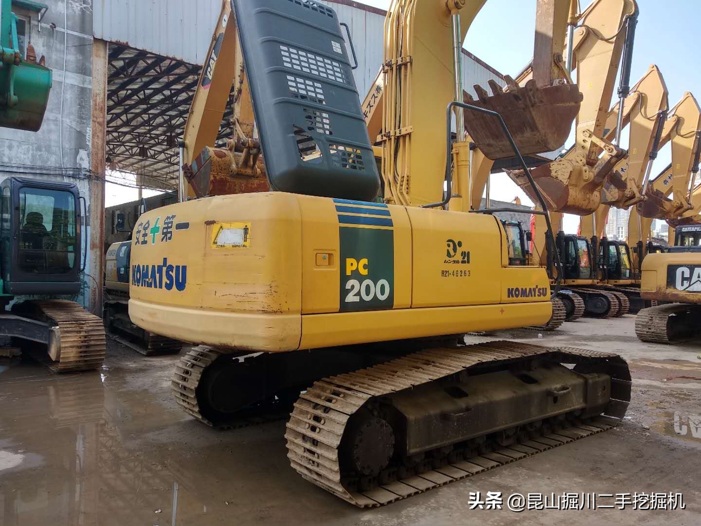 小松200-7挖掘机,小松200-7和小松200-8挖机哪个好