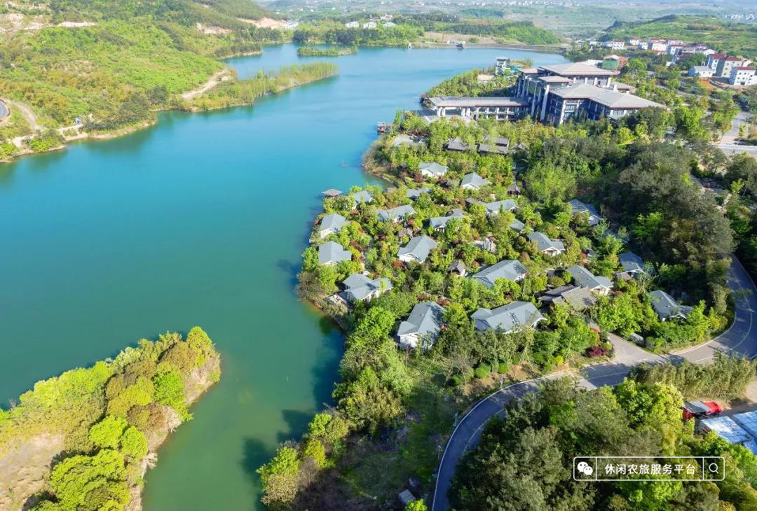 风景最好的天然火山温泉,这里有天然独特的山中温泉