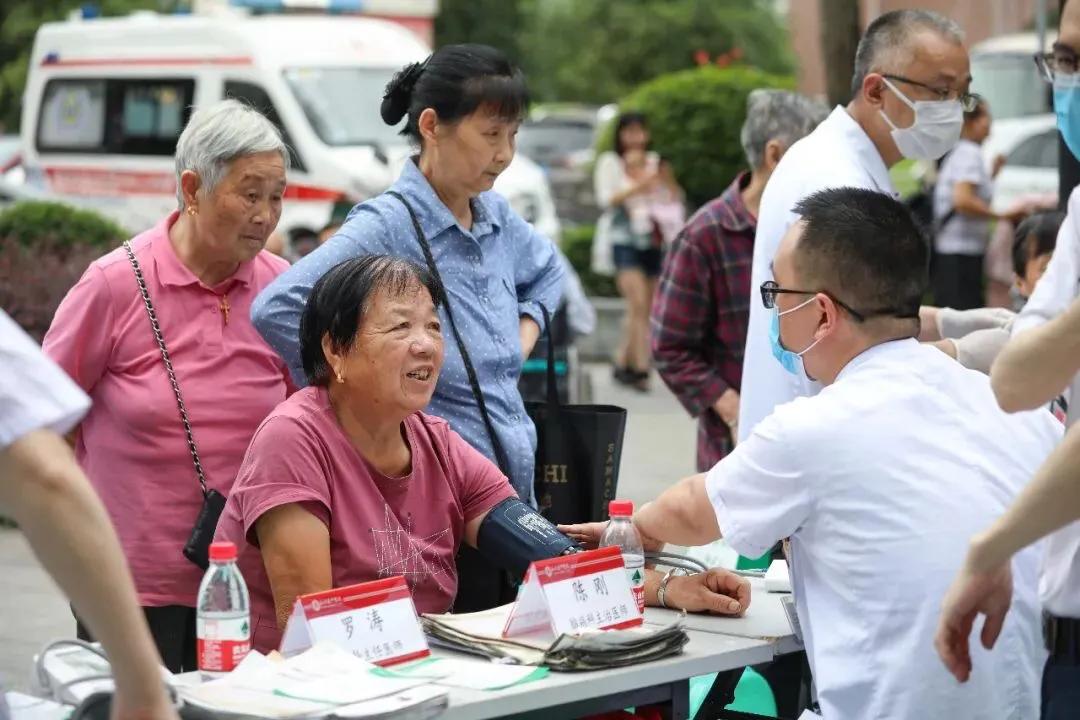 重庆渝北区名医堂把脉,重庆市中医院专家挂号