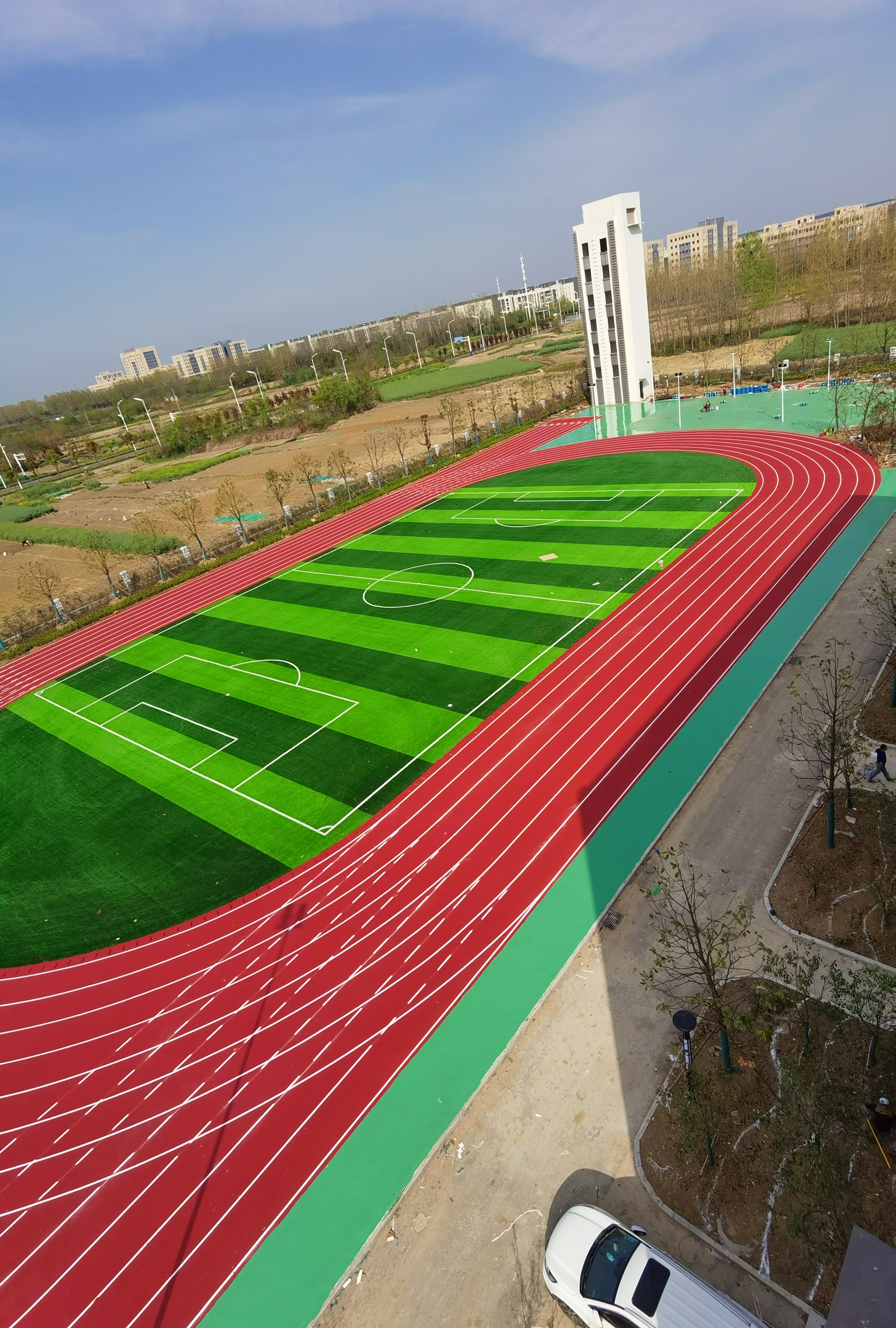 塑胶跑道硅pu球场造价,硅pu球场塑胶跑道品牌