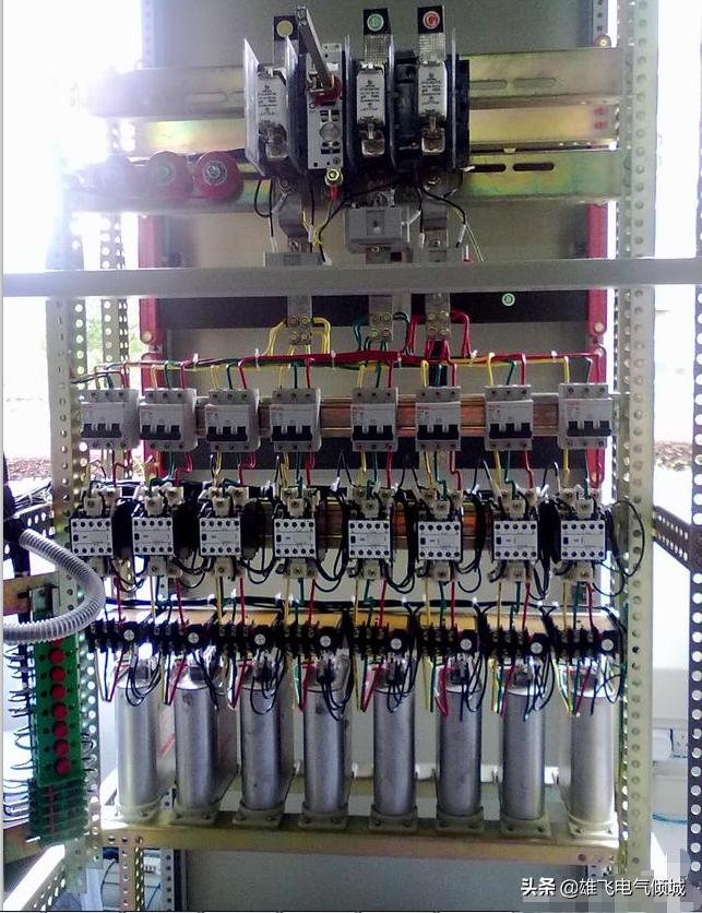 老电工手把手教你学电工?低压电容柜看完就懂?