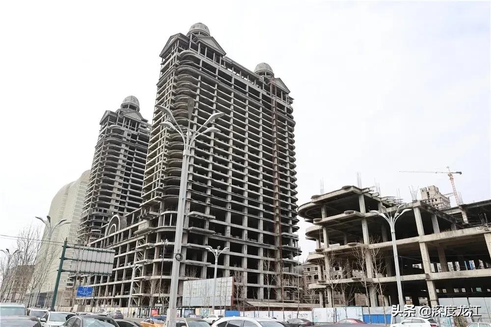 终于等到这一刻“烂尾楼”也有春天……