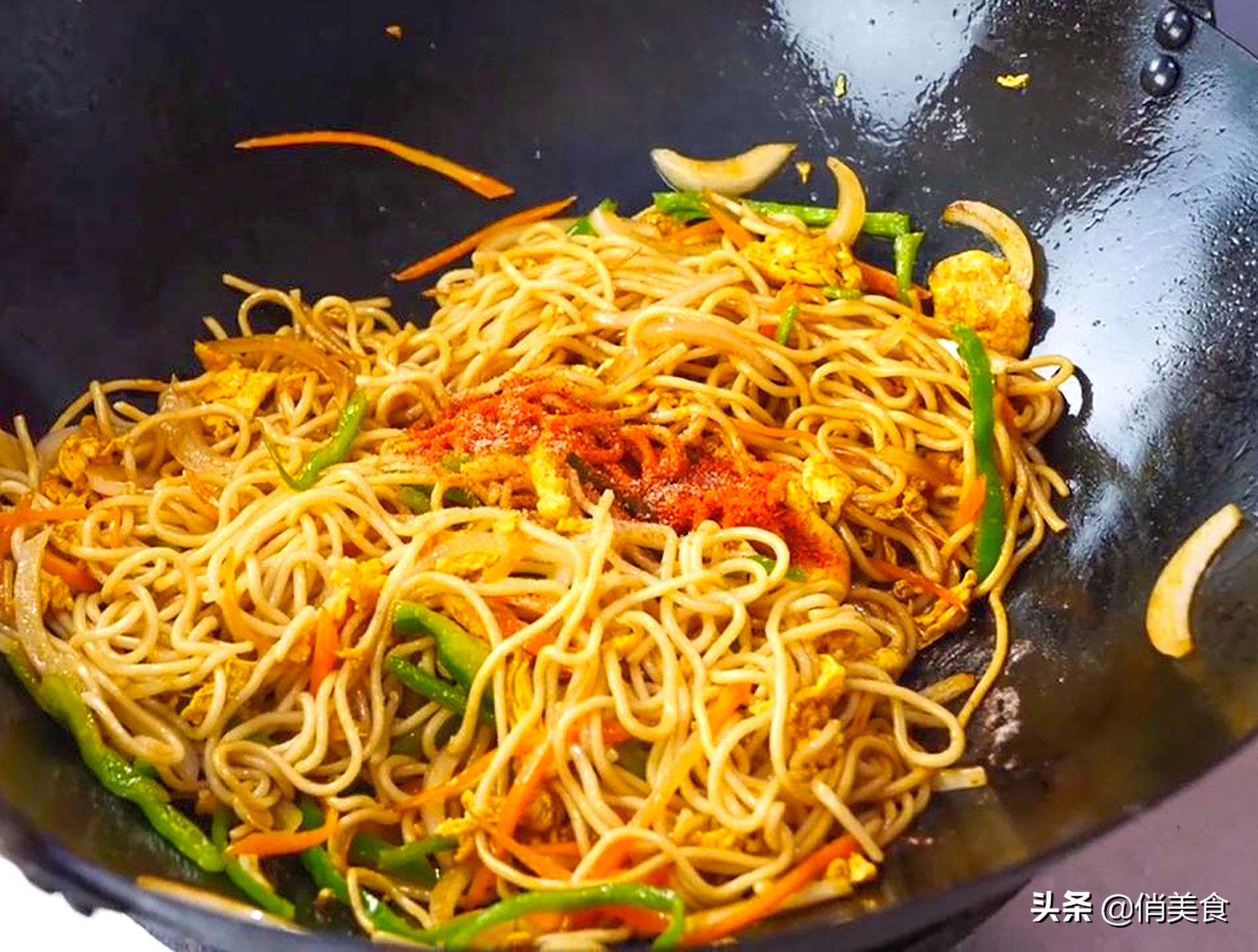 想吃炒面怎么做好吃,在家就能炒出街边风味炒面