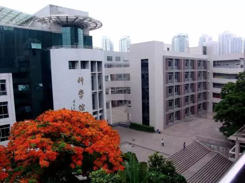 深圳公办高中录取分数线排名,深圳民办高中最新排名与学费