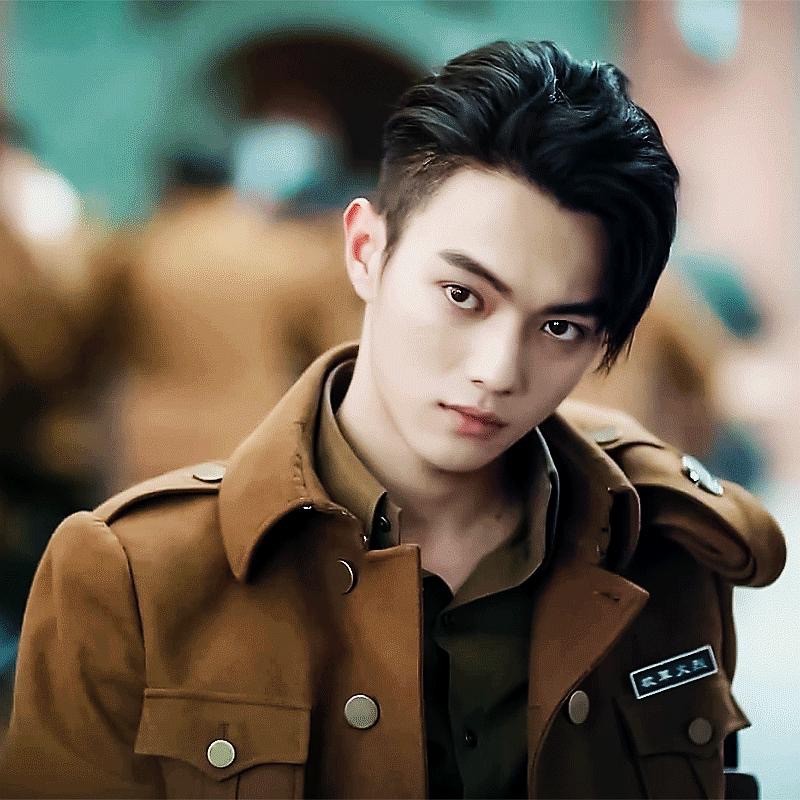 男星发腮发胖,男明星发腮对比