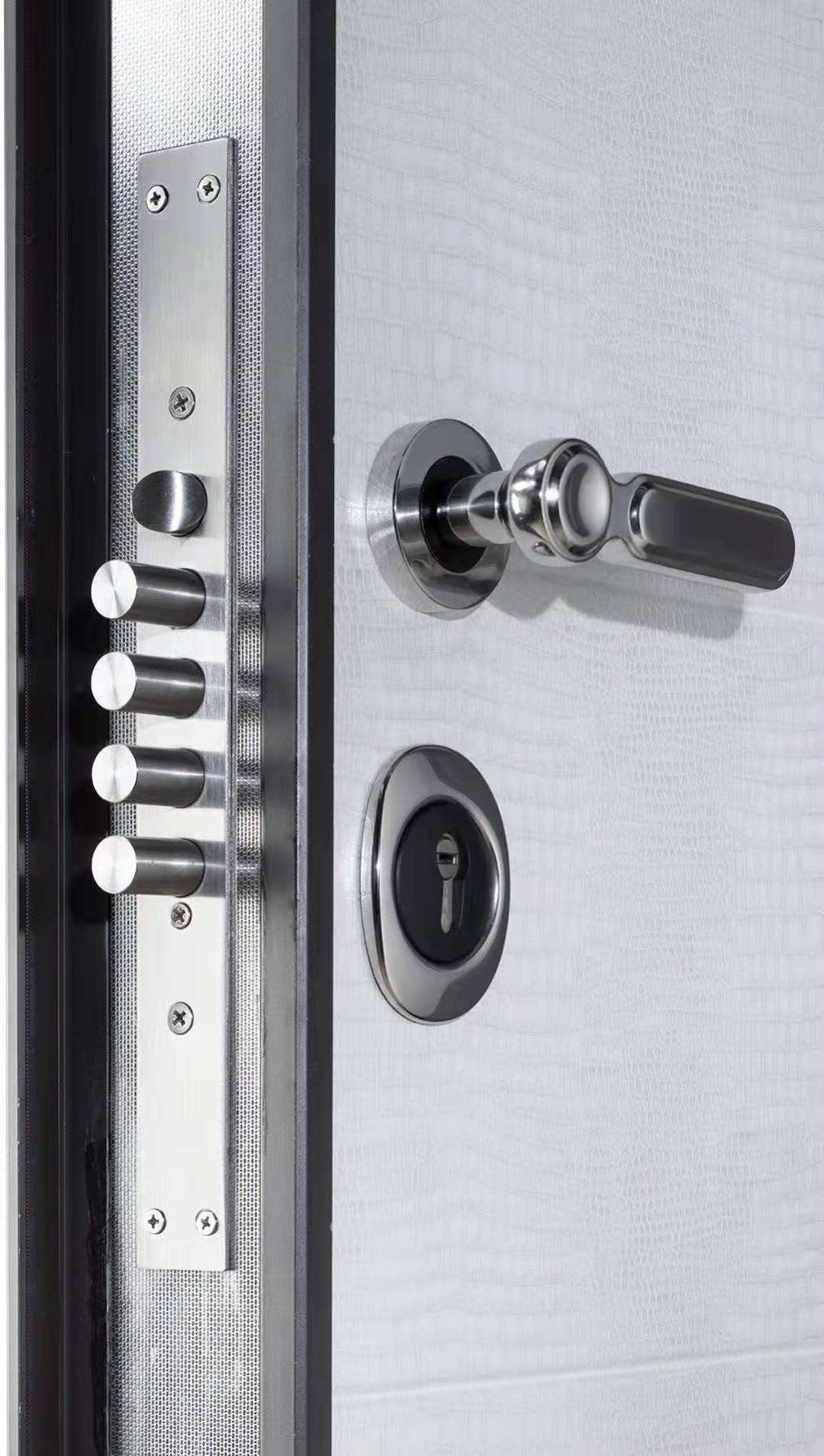 长恩新式智能装甲门,长恩装甲门属于什么档次