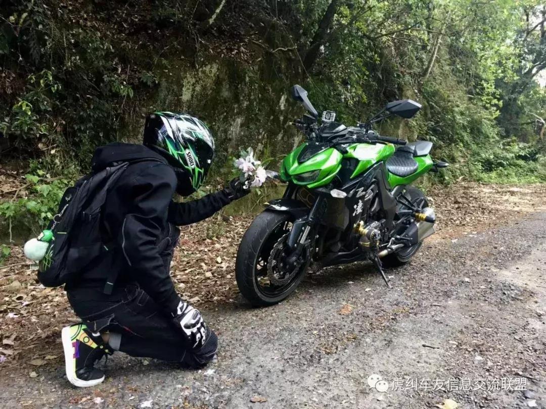 第一辆摩托车应该选踏板还是跨骑,福州摩托车新手入门