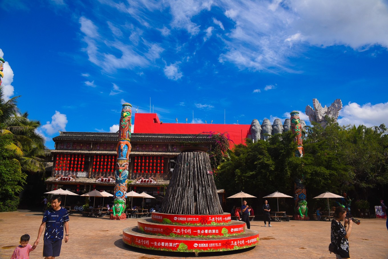 三亚旅游与美食攻略,三亚旅游攻略三亚美食