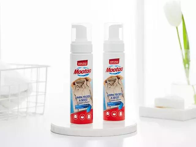 脏羽绒服真的可以一喷去污吗,羽绒服上的毛领脏了正确洗涤方法